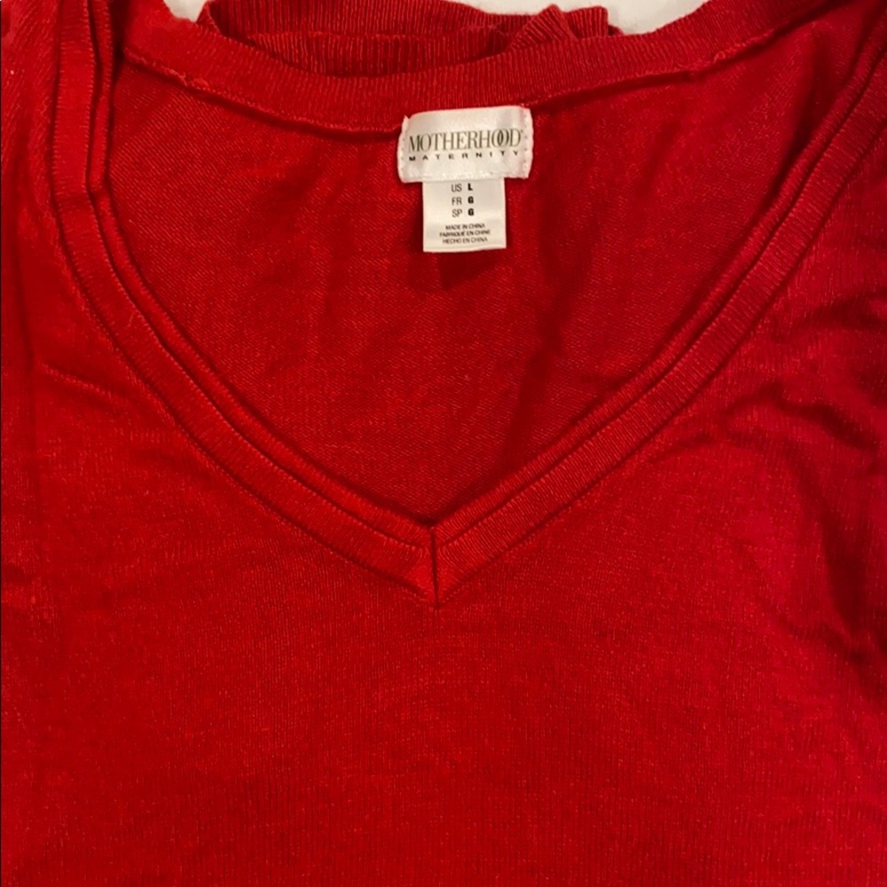 Lightweight v neck sweater with side rouching